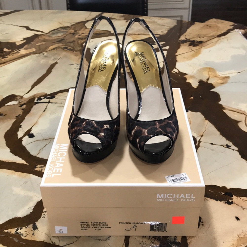 Michael Kors York Sling